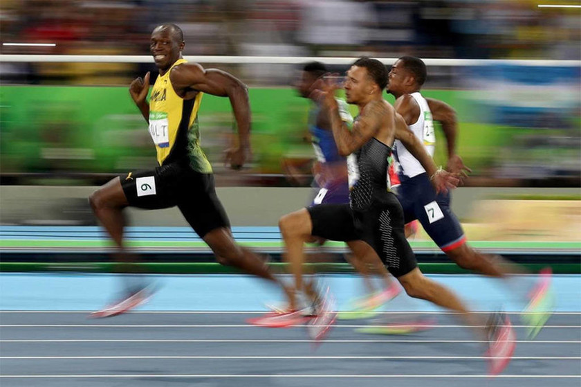 Βραζιλία - Ολυμπιακοί Αγώνες - Ο Γιούσειν Μπολτ τρέχει στον ημιτελικό των 100 μέτρων
