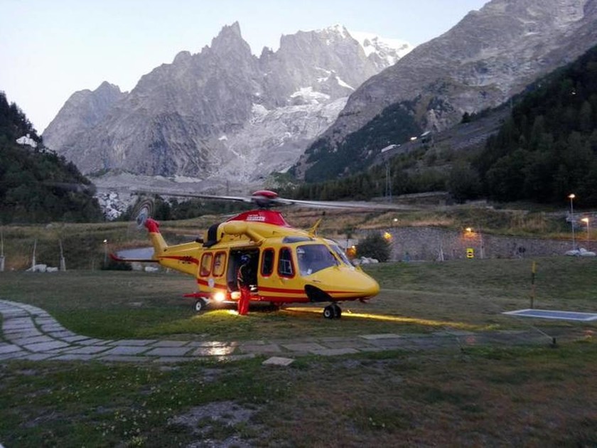 Θρίλερ στην Ιταλία: Σε εξέλιξη επιχείρηση διάσωσης σε χιονοδρομικό κέντρο (pics)