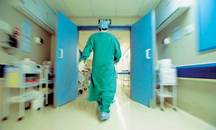 ΕΙΝΑΠ: Συνταξιοδοτήσεις και αποχωρήσεις απειλούν τα δημόσια νοσοκομεία
