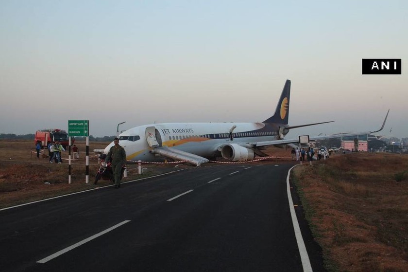 Παρ’ολίγον νέα αεροπορική τραγωδία με αεροπλάνο που μετέφερε 154 επιβάτες (Pics+Vid)