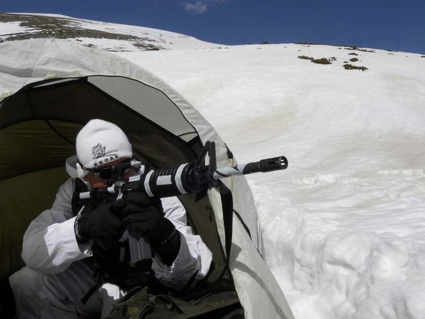 Σε επιφυλακή οι Έλληνες Χιονοδρόμοι Καταδρομείς - Δείτε πώς εκπαιδεύονται (vid +pics) 