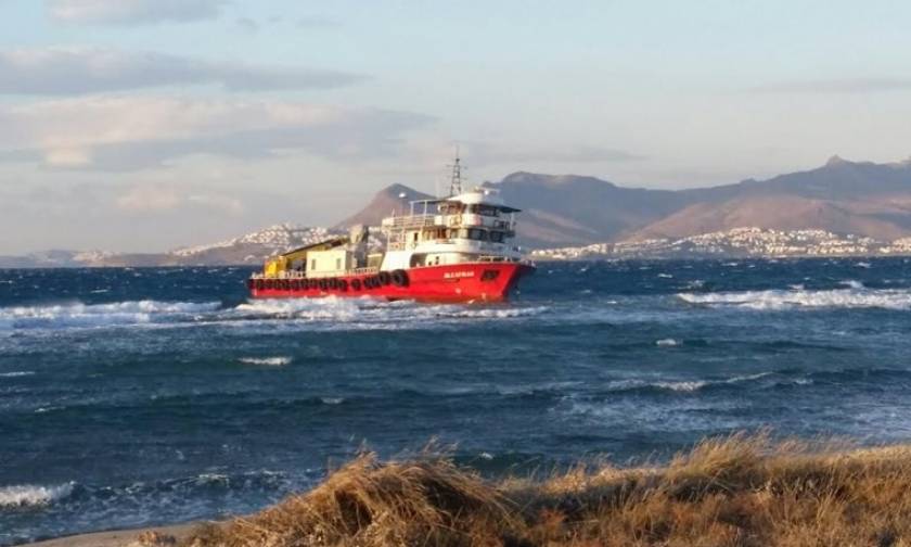 Κακοκαιρία: Οι καιρικές συνθήκες εμποδίζουν την απομάκρυνσης του τουρκικού πλοίου «ALCATRAS»