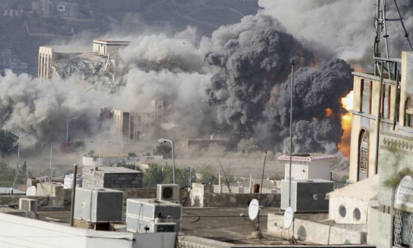 Βαρύς ο φόρος αίματος του πολέμου στην Υεμένη: Τουλάχιστον 25 νεκροί σε νέους βομβαρδισμούς
