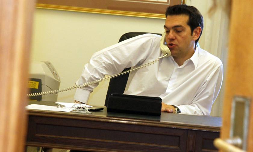 Κυπριακό - Μαξίμου: Μπαράζ τηλεφωνικών επαφών Τσίπρα με Πούτιν και Ευρωπαίους αξιωματούχους