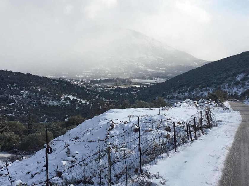 Καιρός LIVE: Συγκλονιστικές φωτογραφίες και βίντεο αναγνωστών του Newsbomb.gr από τα χιόνια