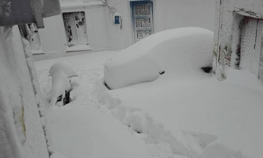 Καιρός: Νέα σφοδρή χιονοθύελλα πλήττει στις Σποράδες