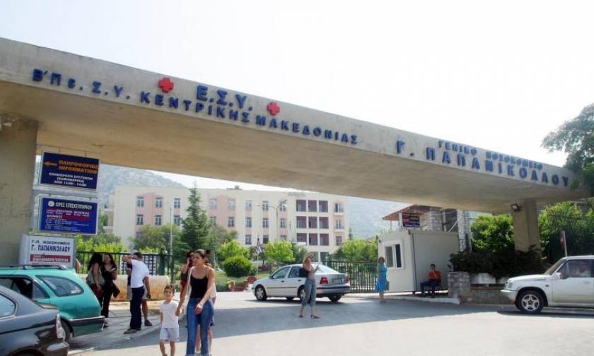 Θεσσαλονίκη: Πήγαν μεθυσμένη ανήλικη στο νοσοκομείο και χτύπησαν τον γιατρό και τραυματιοφορέα