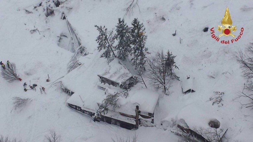 Χιονοστιβάδα - Ιταλία: Αυτό ήταν το ξενοδοχείο Ριγκοπιάνο στο οποίο θάφτηκαν ζωντανοί 30 άνθρωποι