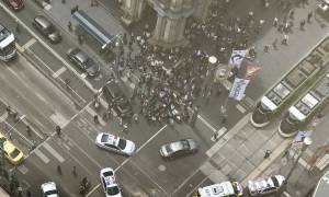 Αυστραλία: Συναγερμός στη Μελβούρνη - Αυτοκίνητο έπεσε πάνω σε πεζούς (vids)
