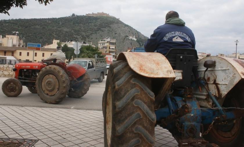 Μπλόκα αγροτών: Δυναμικές κινητοποιήσεις αποφάσισαν σε Άρτα και Πρέβεζα