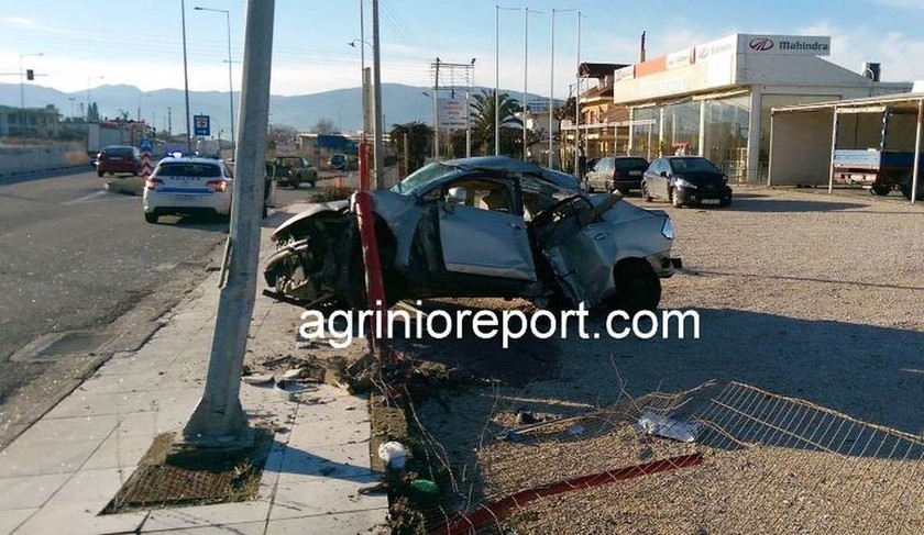 Αγρίνιο: Σοβαρό τροχαίο στην Εθνική Οδό Αγρινίου-Αντιρρίου (pics)