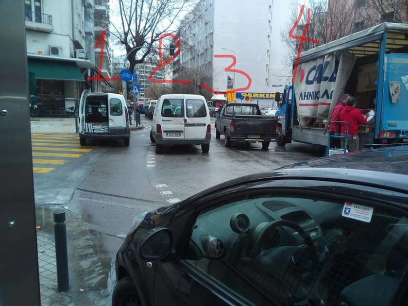 Το παρκάρισμα της χρονιάς έγινε Θεσσαλονίκη - Χαμός στο Facebook