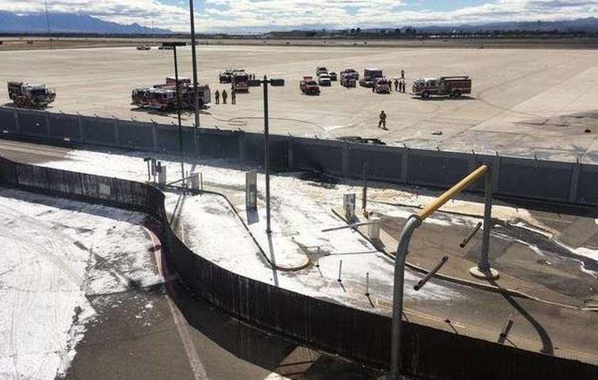 Τραγωδία στις ΗΠΑ: Αεροπλάνο συνετρίβη στο αεροδρόμιο της Τουσόν (pics+vid)
