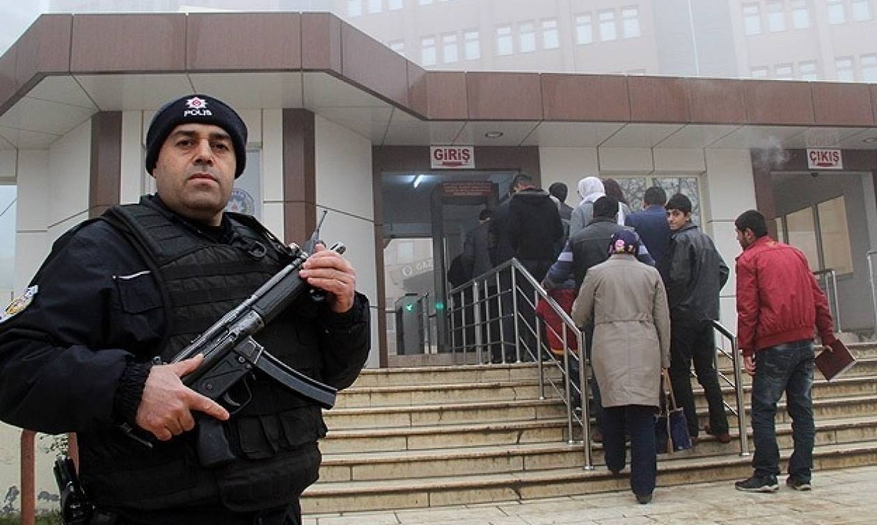 Τουρκία: Άρχισε η μεγαλύτερη μέχρι σήμερα δίκη πραξικοπηματιών στη Σμύρνη