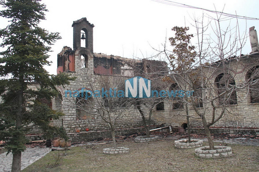 Νέες συγκλονιστικές εικόνες από τη μονή της Βαρνάκοβας - Έρευνες για τα αίτια της πυρκαγιάς 