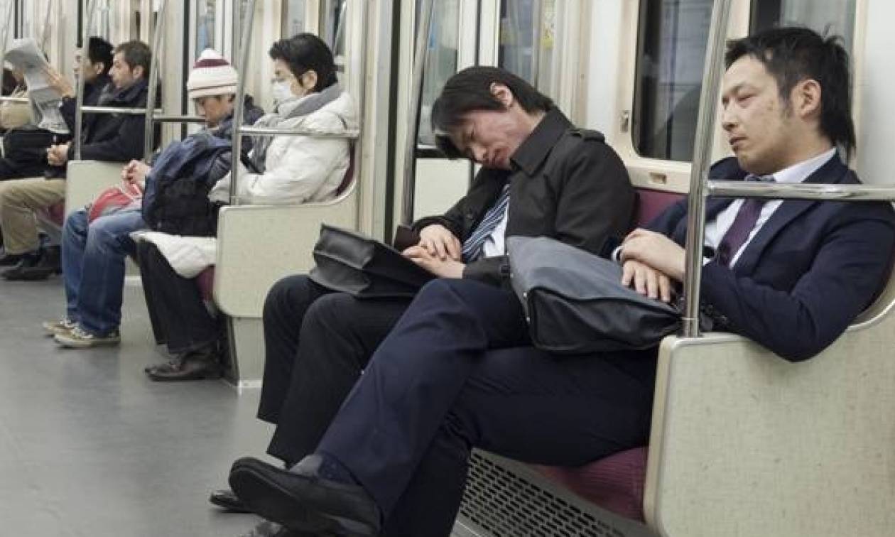 Ιαπωνία: Τουλάχιστον 200 θάνατοι κάθε χρόνο από... εξαντλητική δουλειά!