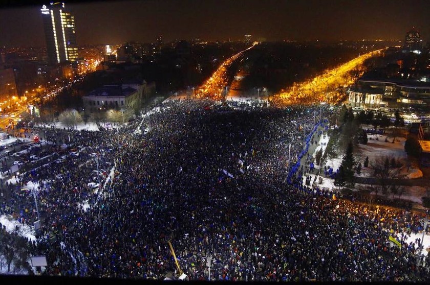 Βία επεισόδια στη Ρουμανία από 250.000 διαδηλωτές κατά της διαφθοράς (Pics+Vids)