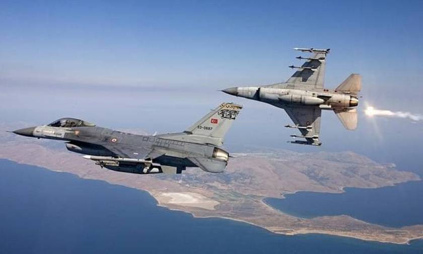 Οπλισμένα τουρκικά μαχητικά στο Αιγαίο – Εικονικές αερομαχίες με Έλληνες πιλότους