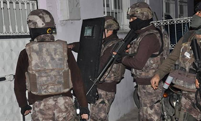 Εκατοντάδες συλλήψεις «μελών» του ISIS στην Τουρκία σε δύο μόλις ημέρες