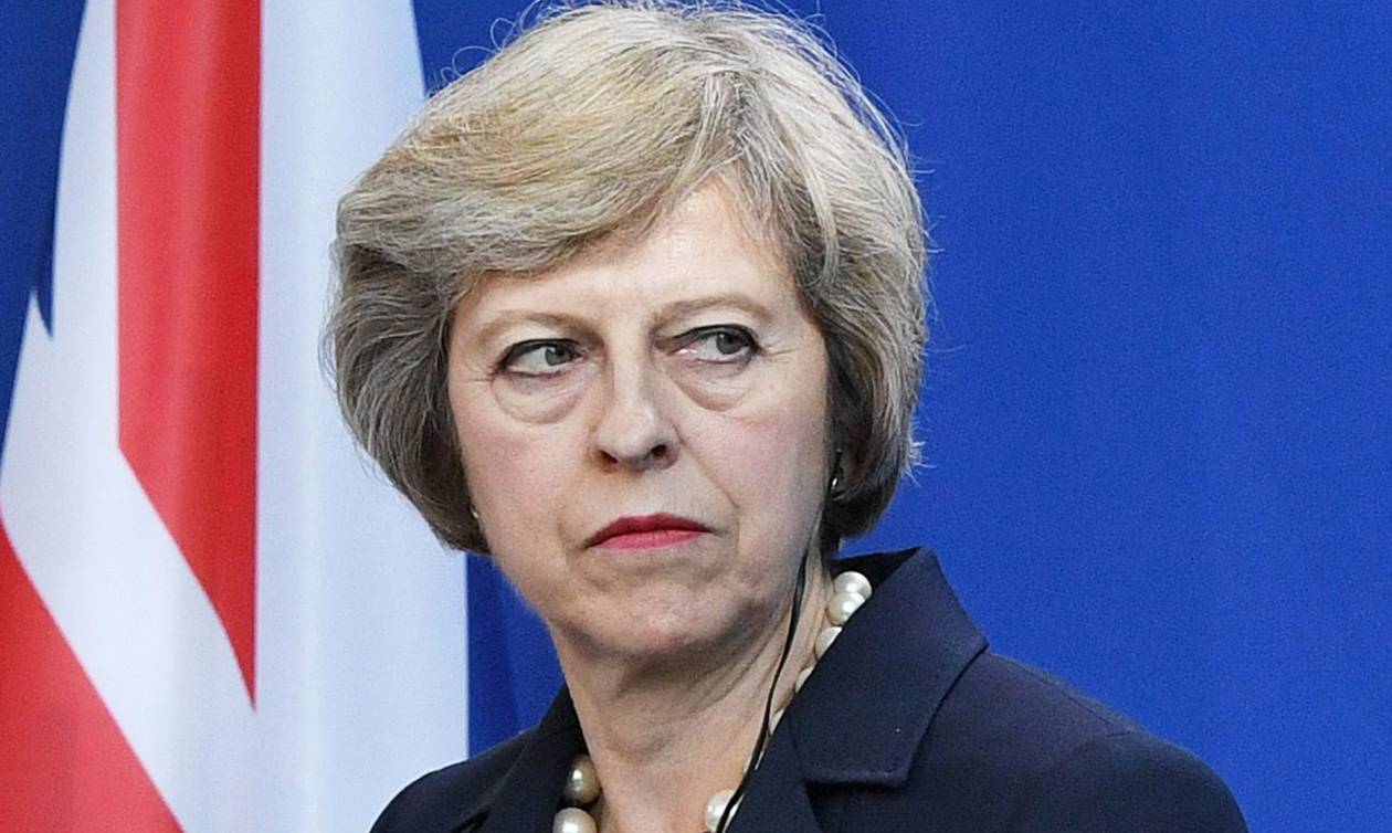 Βρετανία: Η Τερέζα Μέι φοβάται την απόπειρα ανατροπής του Brexit  από την πίσω «πόρτα»