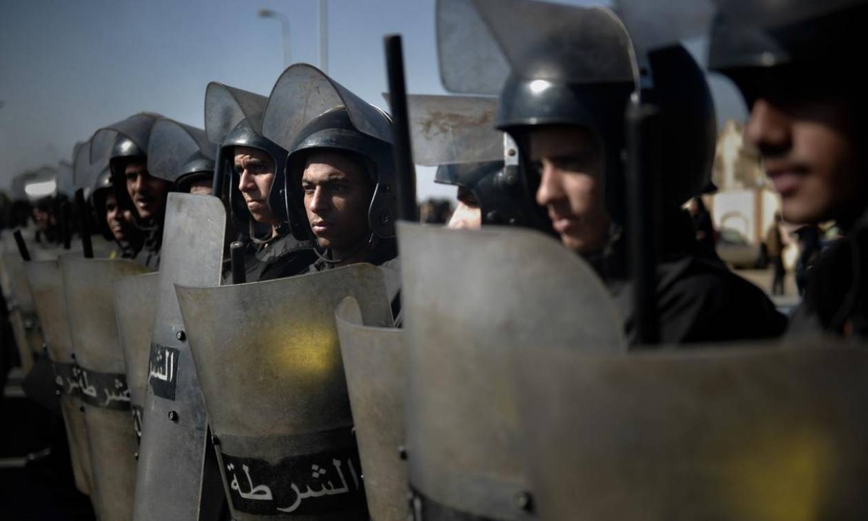 Καθεστώς δικτατορίας επιβάλλεται στην Αίγυπτο καταγγέλλουν ανθρωπιστικές οργανώσεις