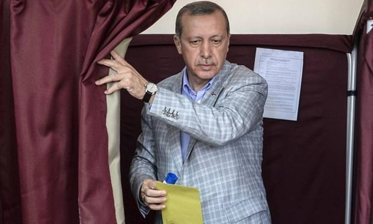 Δημοψήφισμα στην Τουρκία στις 16 Απριλίου