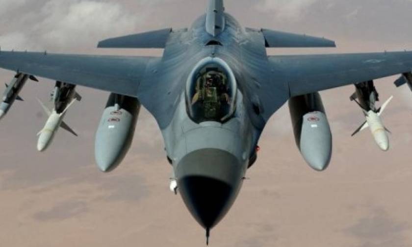 ΗΠΑ-Κίνα: Πολεμικά αεροσκάφη τους συναντήθηκαν επικίνδυνα...πάνω από τη Ν. Σινική Θάλασσα