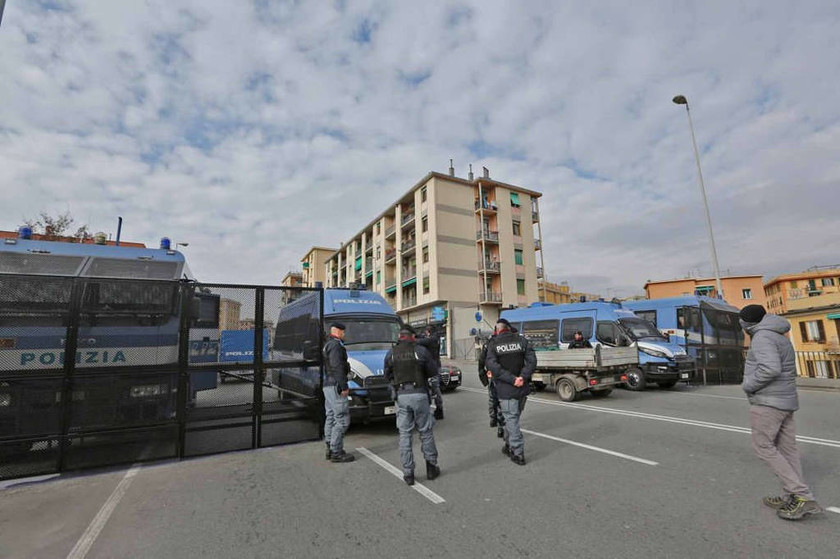 Ιταλία: Βίαιες συγκρούσεις μεταξύ διαδηλωτών και αστυνομίας (pics)