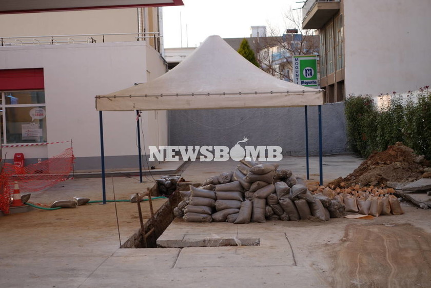 Βόμβα Κορδελιό: Όχημα του Δήμου ενημερώνει τον κόσμο να αποχωρήσει από την περιοχή (vid + pics)
