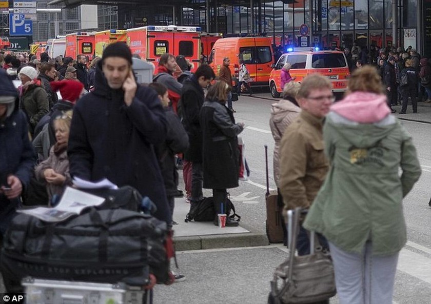 Συναγερμός στο Αμβούργο: Τουλάχιστον 50 άρρωστοι στο αεροδρόμιο από έκθεση σε άγνωστη χημική ουσία