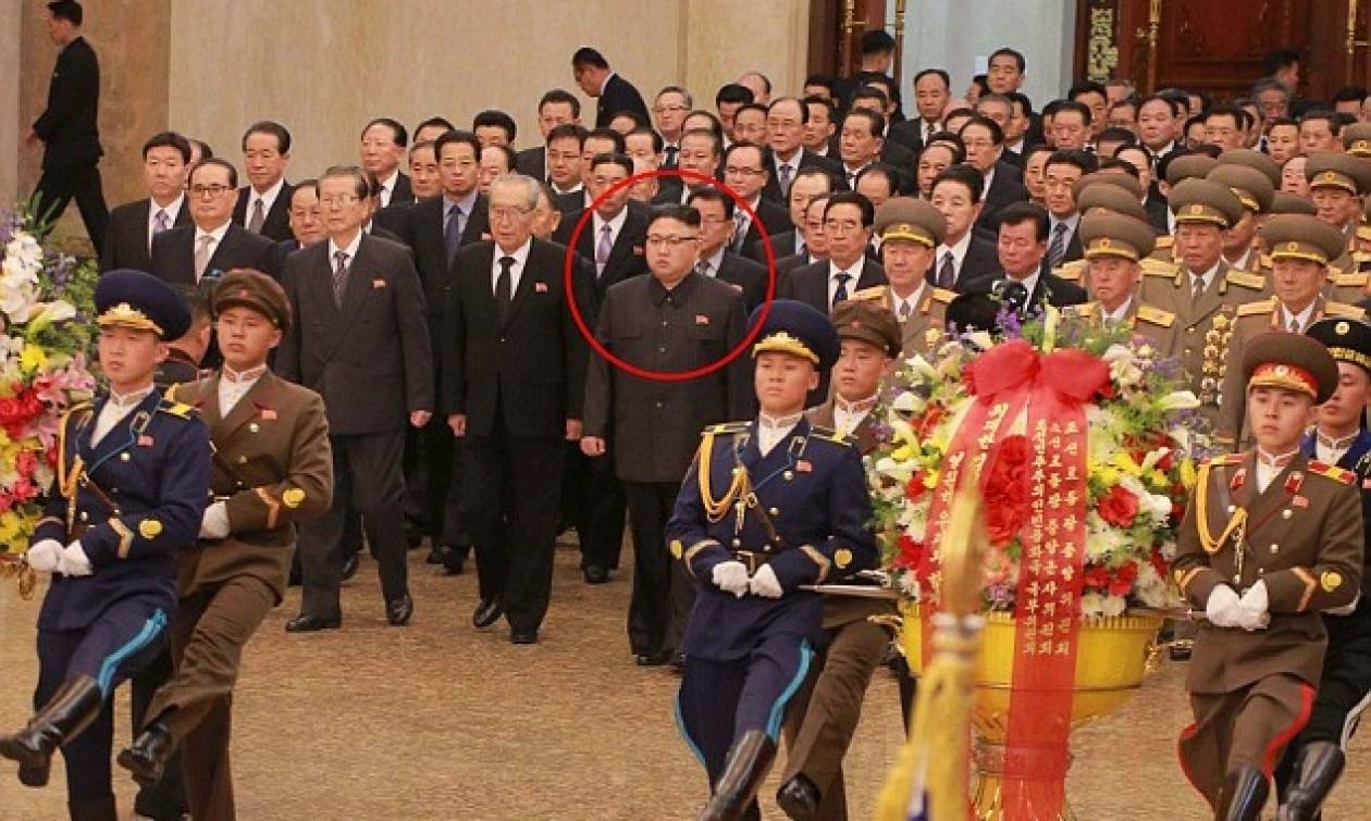 Η πρώτη δημόσια εμφάνιση του Κιμ Γιονγκ Ουν μετά τη δολοφονία του αδελφού του (pics)