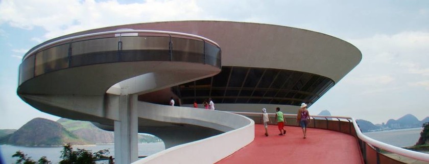  Το Μουσείο Σύγχρονης Τέχνης Niterói (MAC) στο Ρίο ντε Τζανέιρο, Βραζιλία