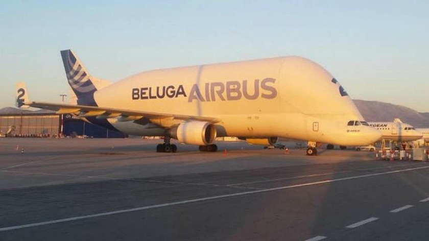 Στο «Ελευθέριος Βενιζέλος» το τεράστιο Beluga Airbus (Photos)