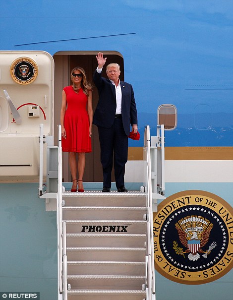 3D65727300000578 4238426 President Donald Trump and Melania Trump arrive for a campaign r a 63 1487463282246