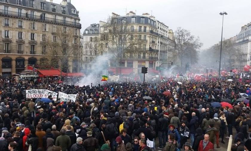 Γαλλία: Διαδηλώσεις κατά της διαφθοράς