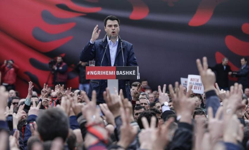 Αλβανία: Φωτιά στο πολιτικό σκηνικό - Η αντιπολίτευση αποχωρεί από τη Βουλή έως την παραίτηση Ράμα