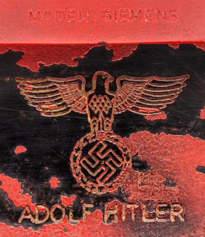 Σε δημοπρασία το τηλέφωνο του Χίτλερ, το καταστροφικότερο «όπλο» όλων των εποχών (Vid)