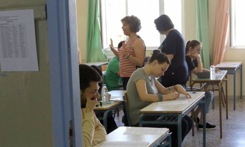 Πανελλήνιες 2017: Ξεκινούν οι αιτήσεις για τη συμμετοχή στις Πανελλαδικές εξετάσεις