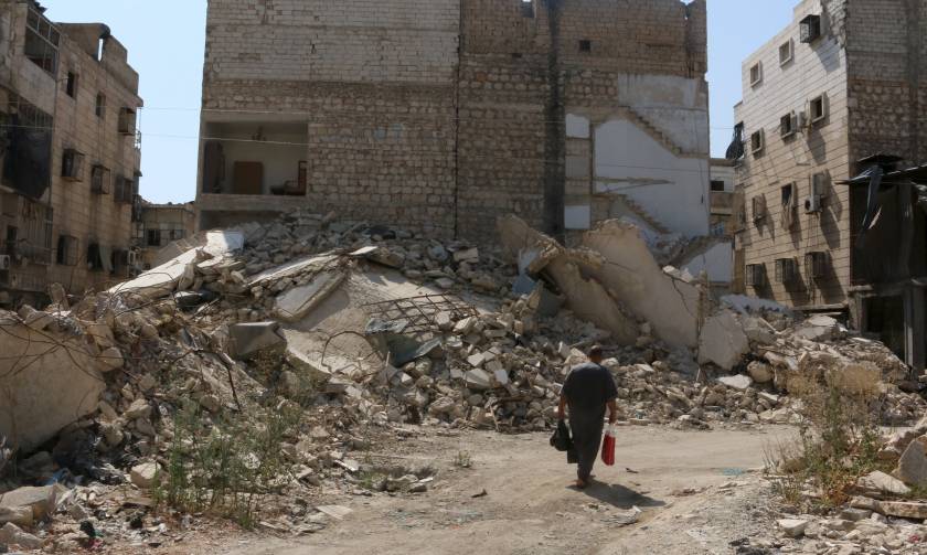 Συρία: Εντείνονται οι βομβαρδισμοί του στρατού κοντά στη Δαμασκό ενόψει Γενεύης