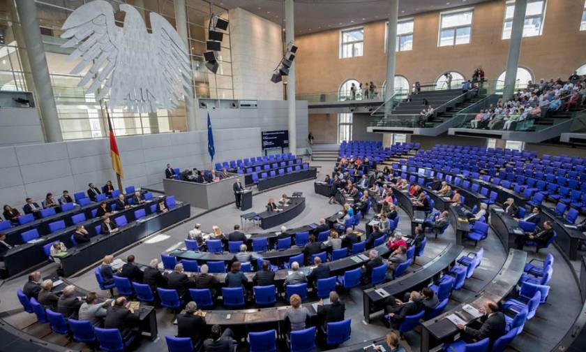 Γερμανική Βουλή: Καμία στήριξη στο ελληνικό πρόγραμμα αν δεν συμμετάσχει το ΔΝΤ