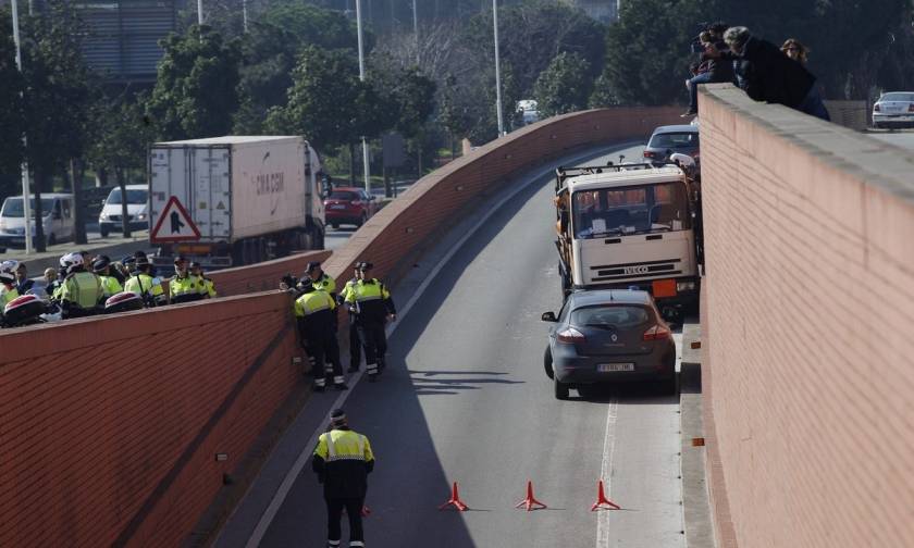 Ισπανία: Καταδίωξη φορτηγού γεμάτο με φιάλες βουτανίου