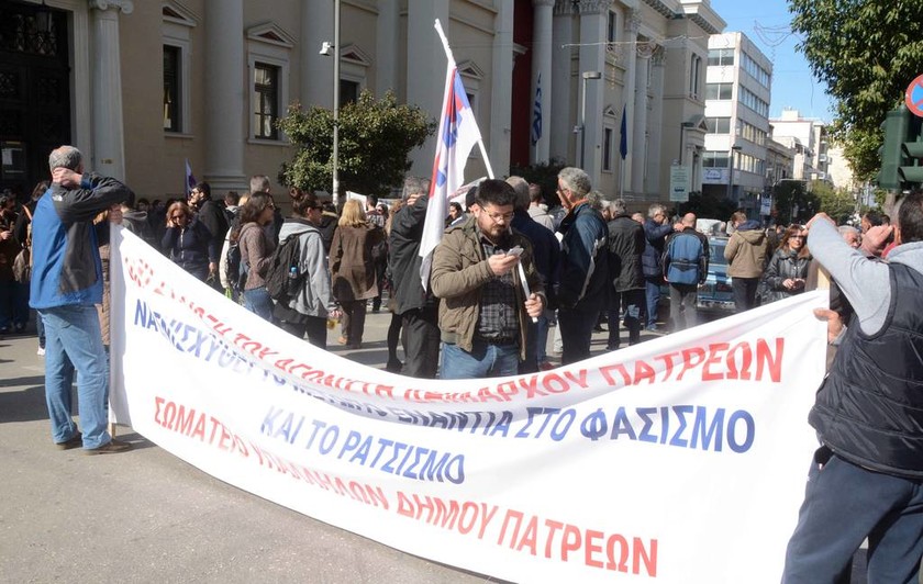 Πάτρα: Αθώος ο Κώστας Πελετίδης - Ζητωκραυγές μέσα στο δικαστήριο (pics)