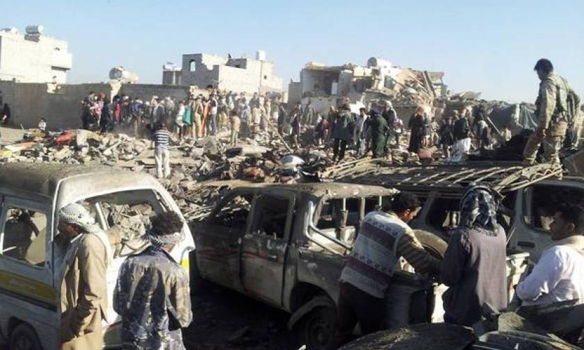 Υεμένη: 48 νεκροί σε επίθεση βομβιστή-καμικάζι και μάχες