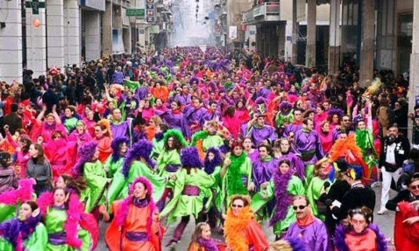 ΔΕΙΤΕ LΙVE: Η Μεγάλη παρέλαση του Πατρινού Καρναβαλίου 2017