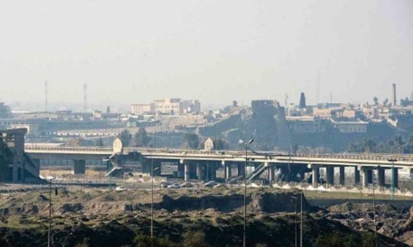 Ιράκ: Ο στρατός κατέλαβε τη νοτιότερη γέφυρα της Μοσούλης