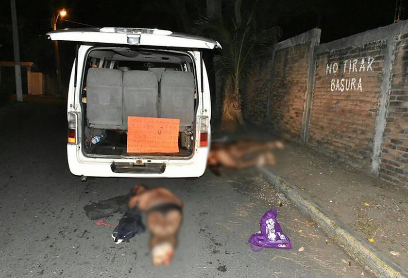 Φρίκη στο Μεξικό: Ανακαλύφθηκαν 11 πτώματα με σημάδια από βασανιστήρια (ΠΡΟΣΟΧΗ! ΣΚΛΗΡΕΣ ΕΙΚΟΝΕΣ)