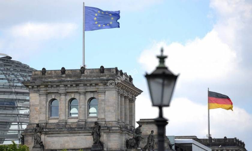 Το Βερολίνο απορρίπτει πρόταση για χρηματοδότηση ευρωπαϊκού ταμείου αμυντικών ερευνών μέσω ομολόγων
