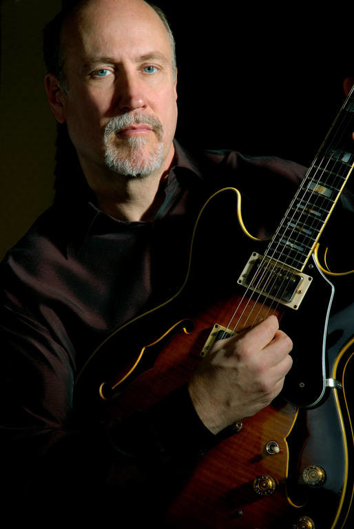 O κορυφαίος κιθαρίστας John Scofield στο Gazarte στις 11/03