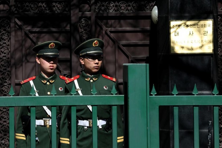 Διπλωματικό θρίλερ: Χιλιάδες Μαλαισιανοί όμηροι του Κιμ Γιονγκ Ουν στη Βόρεια Κορέα 
