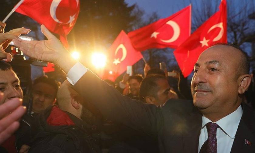 Τελεσίγραφο Τσαβούσογλου: «Η Γερμανία να αποφασίσει αν η Τουρκία είναι φίλη ή όχι»